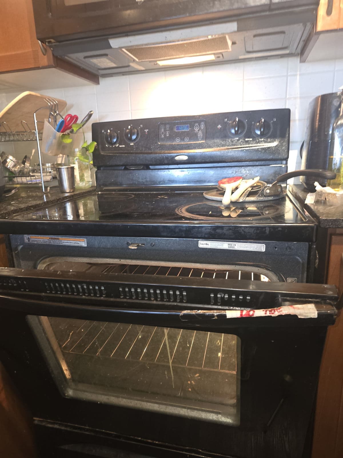 Range and oven repair in a Woodbridge kitchen